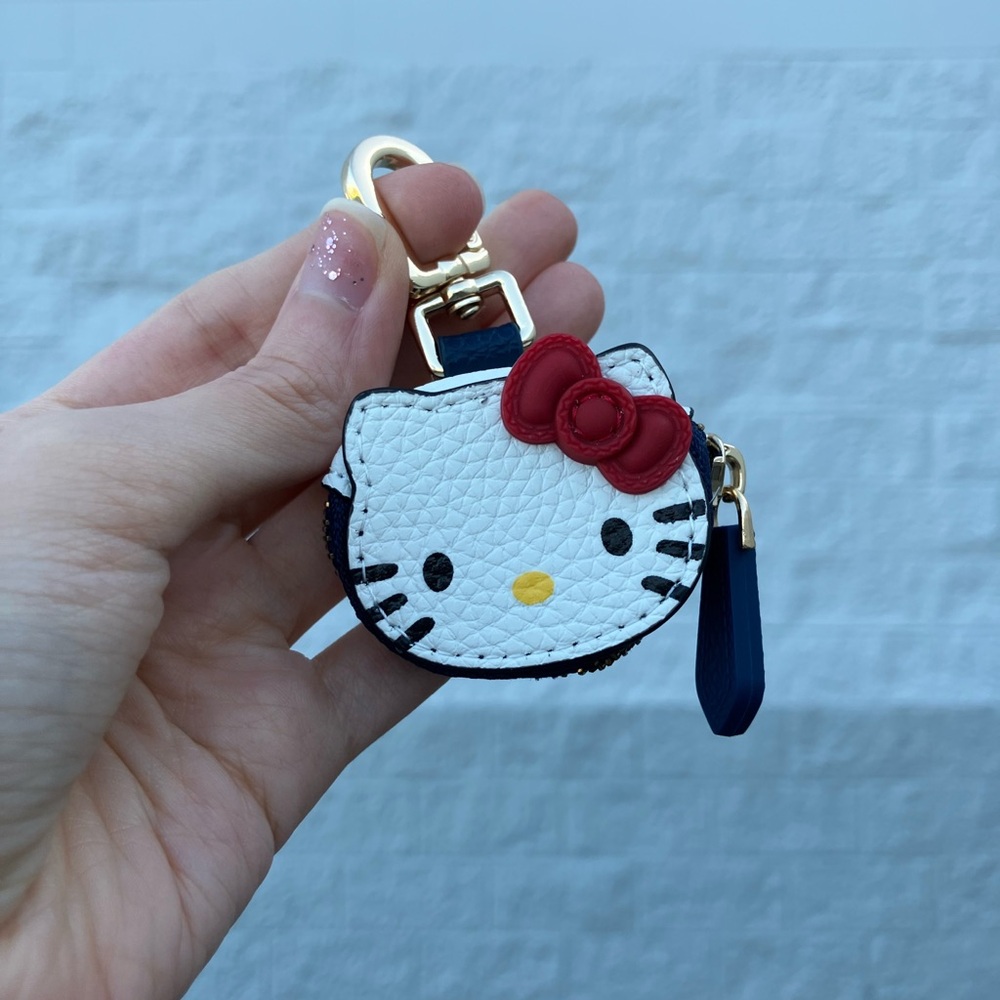 New Hello Kitty Key Chain Coin Pouch